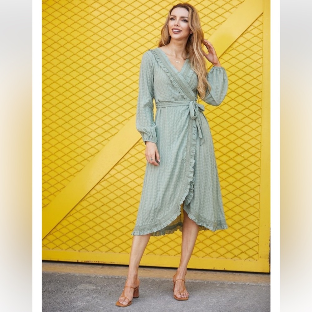 NWT Wrap dress